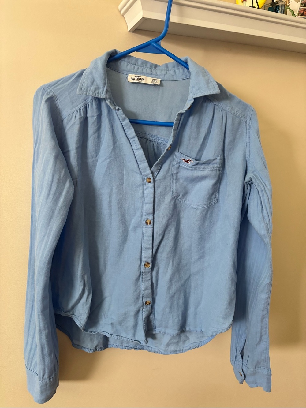 Hollister Sky Blue Lightweight Button-Front Shirt